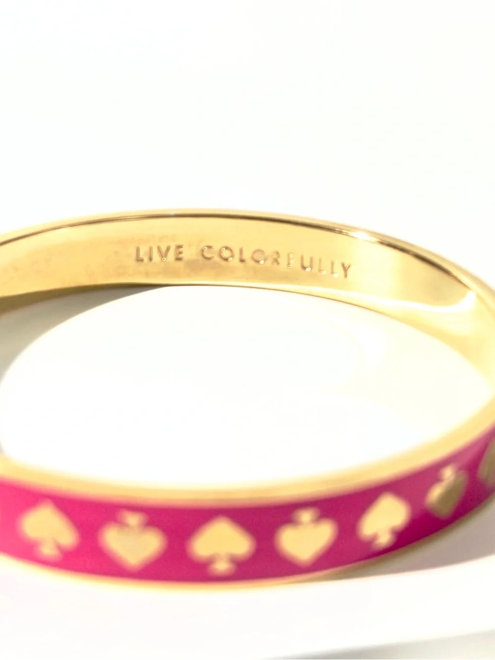 2 kate spade ♠️ gold-tone hot to trot spade bangle bracelets - white pink enamel